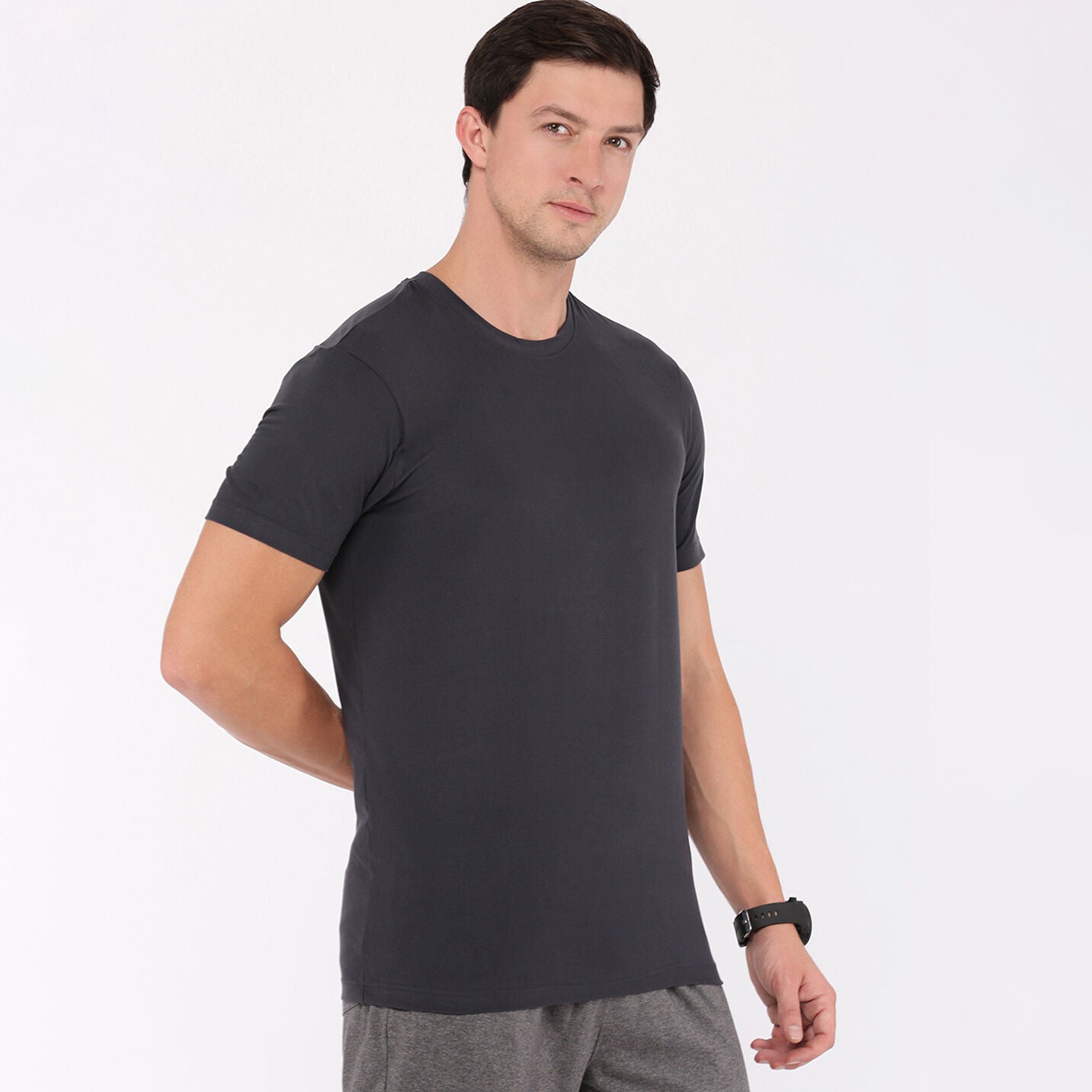 Wonderlite Round Neck T-shirt_ MMS8801