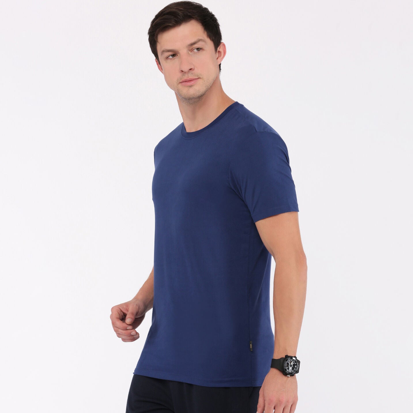 Wonderlite Round Neck T-shirt_ MMS8801