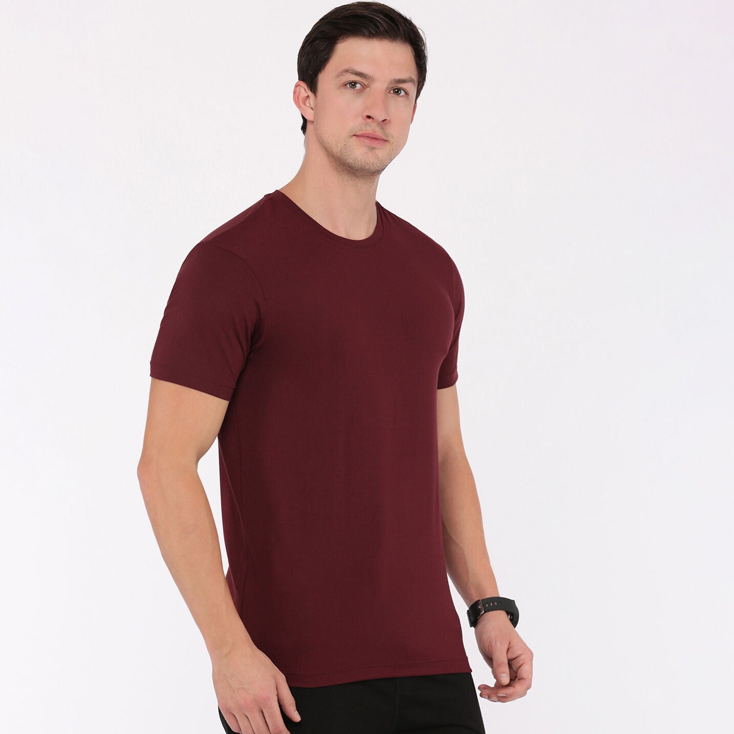 Wonderlite Round Neck T-shirt_ MMS8801