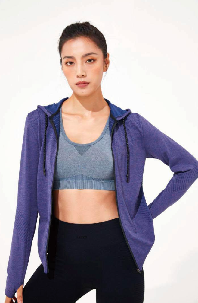 Engineered Jacquard Seamless Jacket